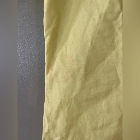 Under Armour Yellow Heat Gear UPF 30 Womens Top Cotton Pockets M NWT - Picture 4 of 11